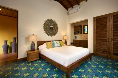 Luxury Villa Photo #25