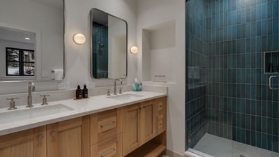 Bunkroom ensuite