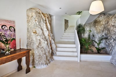Luxury Villa Photo #13