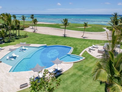 Luxury Villa Photo #5
