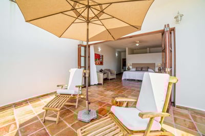 Luxury Villa Photo #45