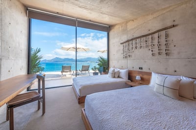 Luxury Villa Photo #11