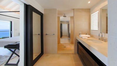 Luxury Villa Photo #52