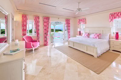 Luxury Villa Photo #12