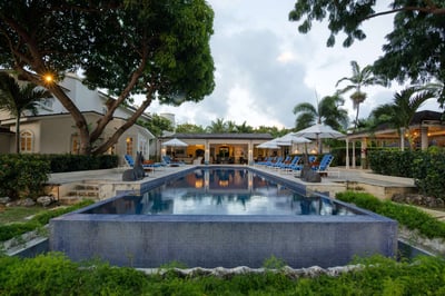 Luxury Villa Photo #3