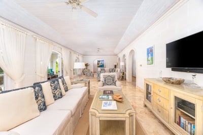 Luxury Villa Photo #7