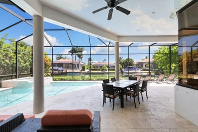 Luxury Villa Photo #3