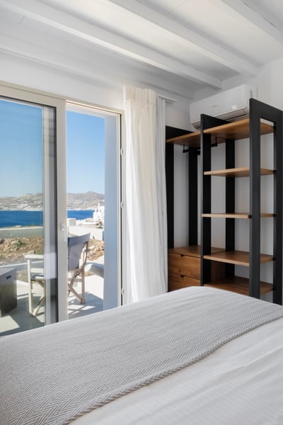 Luxury Villa Photo #28