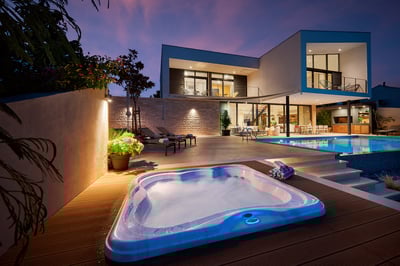 Luxury Villa Photo #7