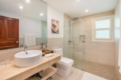 Luxury Villa Photo #32
