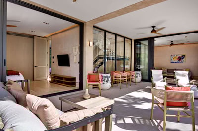 Luxury Villa Photo #30