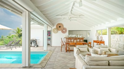 Luxury Villa Photo #18