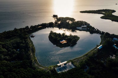 Luxury Villa Photo #10