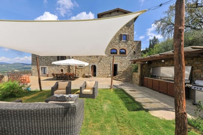Luxury Villa Photo #4