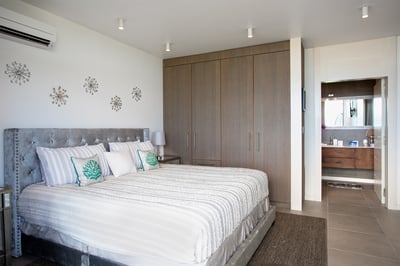 Luxury Villa Photo #45