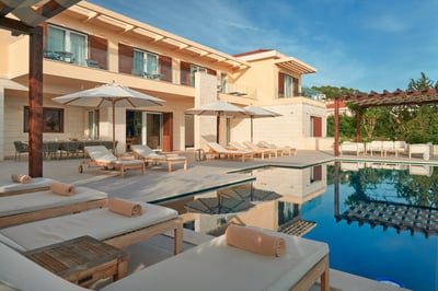 Luxury Villa Photo #13