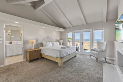 Luxury Villa Photo #18