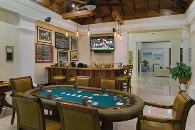 Luxury Villa Photo #9