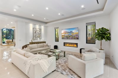 Luxury Villa Photo #8