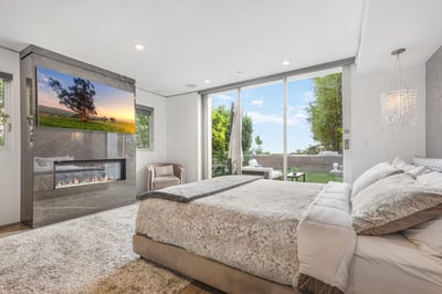 Luxury Villa Photo #30