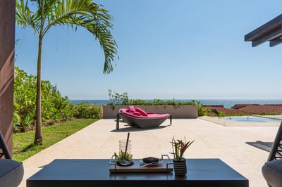 Luxury Villa Photo #7