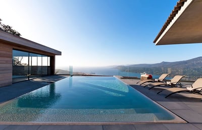 Luxury Villa Photo #2