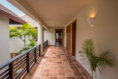 Luxury Villa Photo #22