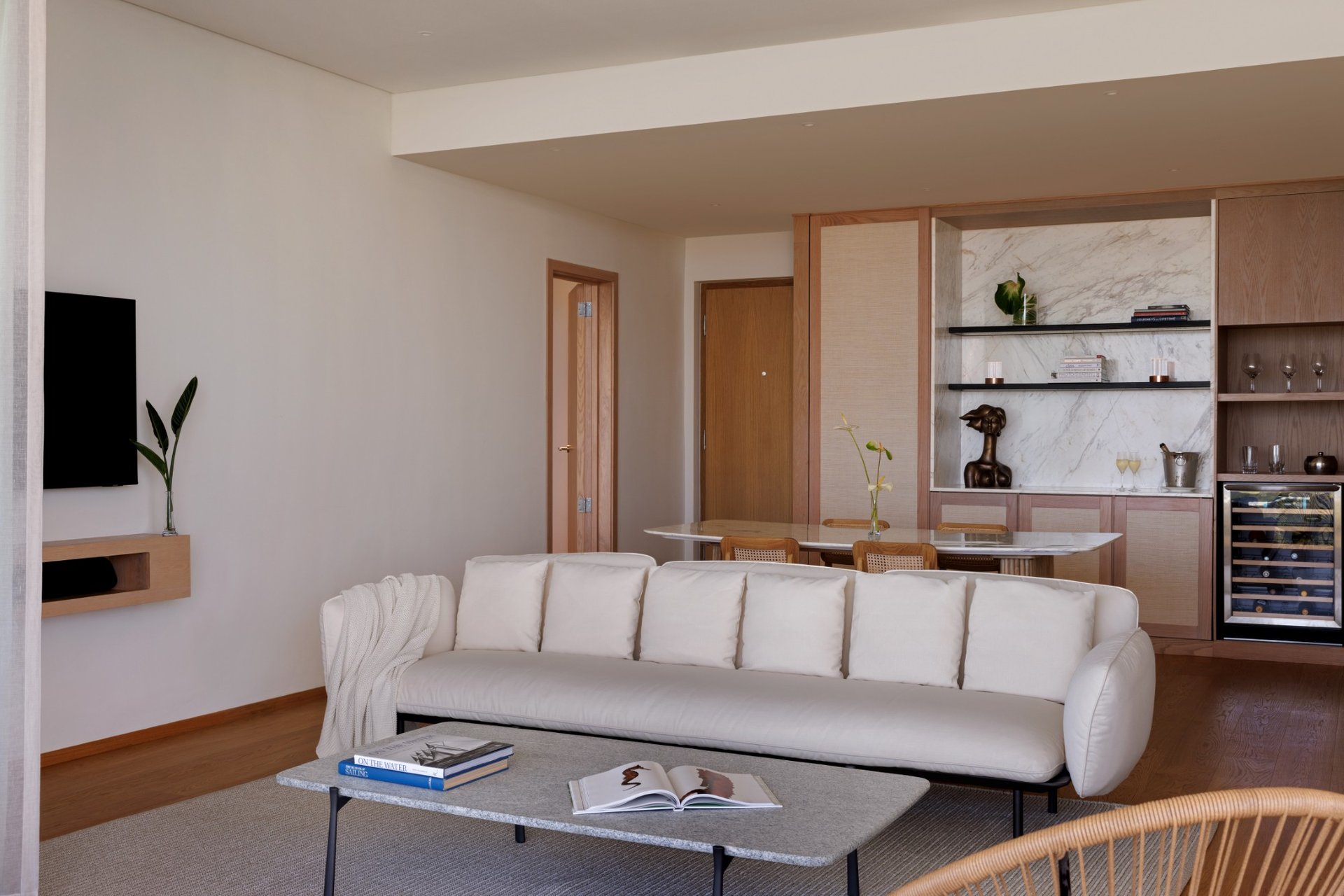 2 BDM Panoramic Ocean View Suite - 1