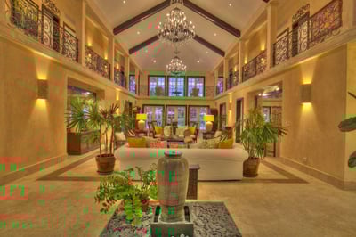 Luxury Villa Photo #15