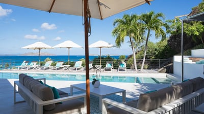 Outdoor Lounge Area