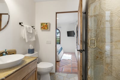 Luxury Villa Photo #40