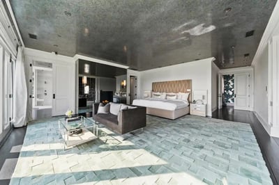 Luxury Villa Photo #25