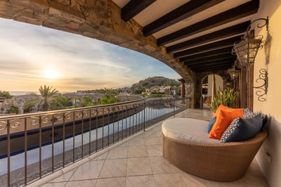 Luxury Villa Photo #52