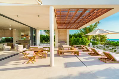 Luxury Villa Photo #31