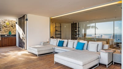 Luxury Villa Photo #18