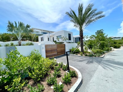 Luxury Villa Photo #32