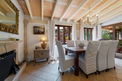 Luxury Villa Photo #15