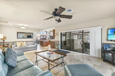 Luxury Villa Photo #12