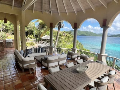 Luxury Villa Photo #13