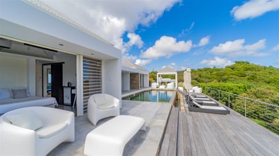 Luxury Villa Photo #17