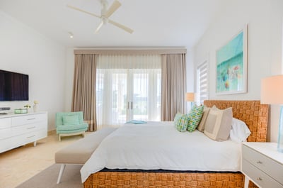 Luxury Villa Photo #22