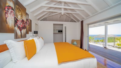 Luxury Villa Photo #24