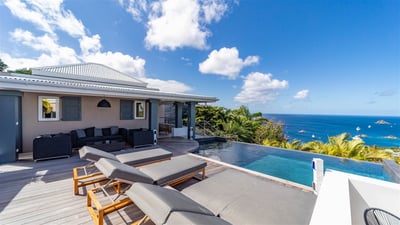 Luxury Villa Photo #2