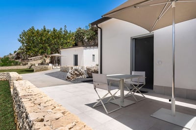 Luxury Villa Photo #37