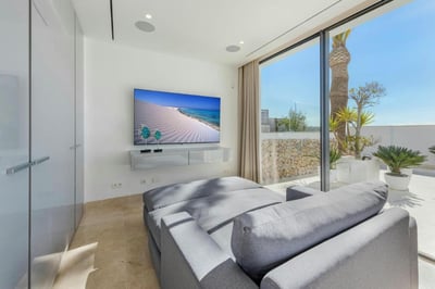 Luxury Villa Photo #47