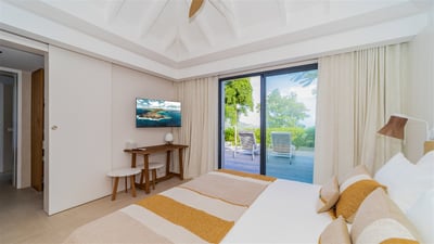 Luxury Villa Photo #49