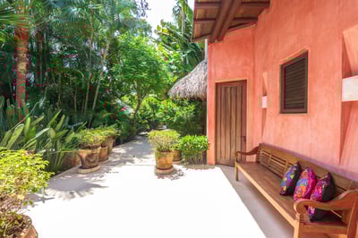 Luxury Villa Photo #39