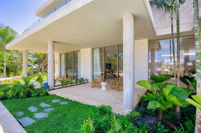 Luxury Villa Photo #12