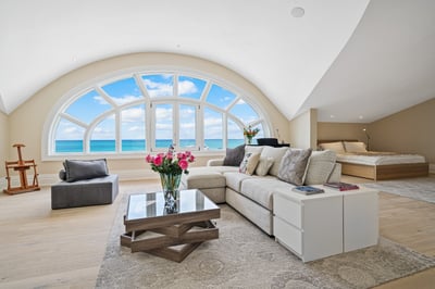 Luxury Villa Photo #63