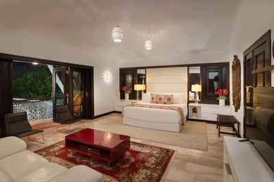 Luxury Villa Photo #24